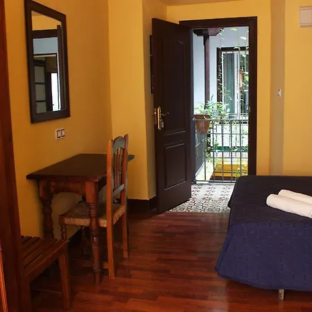 Lis Guest house *