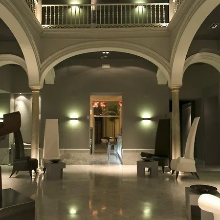 Petit Palace Santa Cruz 4*