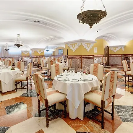 Hotel Exe Macarena