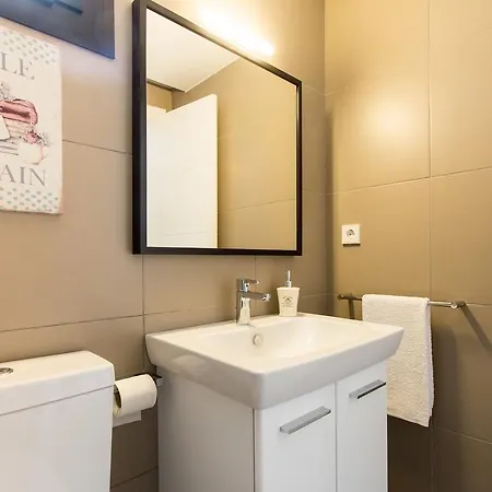 Mint Urban Suites Boho Chic Retreat Seville