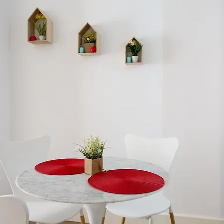 Mint Urban Suites Boho Chic Retreat * Seville
