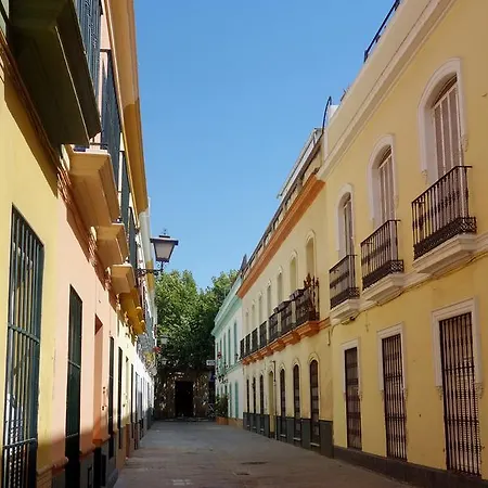 Jesus Del Gran Poder Apartment *