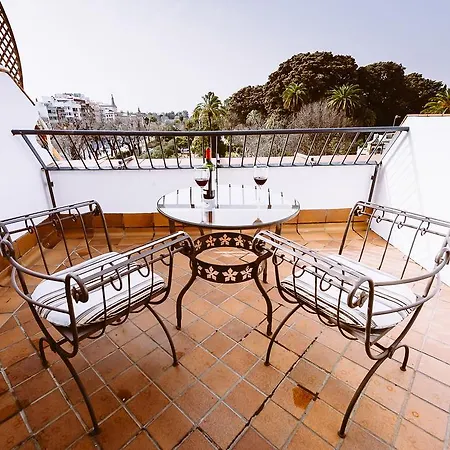 Basic Dona Manuela Hotel 2*