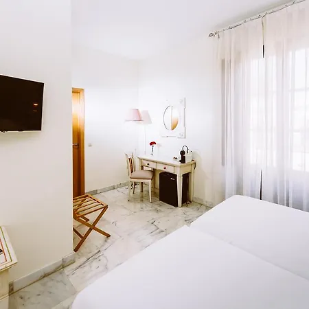 Hotel Basic Dona Manuela 2*