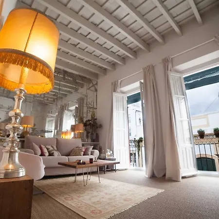 Eva Recommends Sentencia Seville