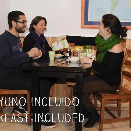 Hostel Triana Backpackers *