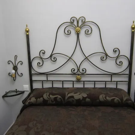 Roma Maison d'hôtes 2*