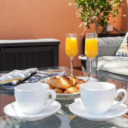 Apartment Luxury Rooftop - Space Maison Seville