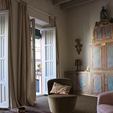Eva Recommends Sentencia Apartment