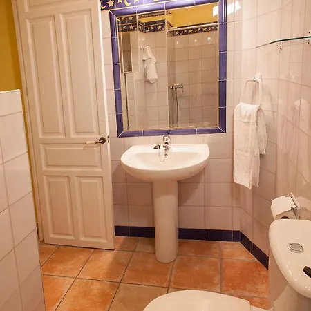 Reservaloen Puerta De La Maestranza Apartment *