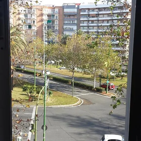 Guest house Gran Plaza 2*