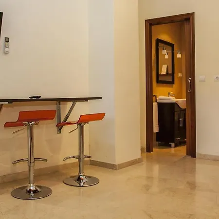 Rey De Sevilla Flats - Macarena * Siviglia