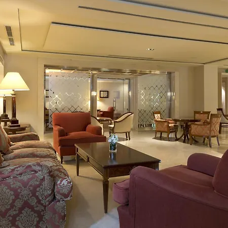 Hotel Center 4*