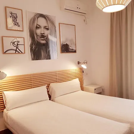 Guest house Atarazanas - Design