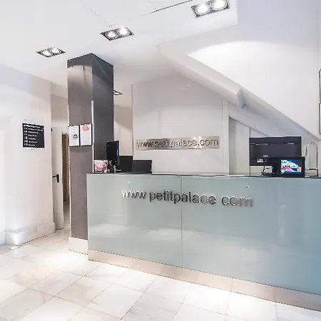 Hotel Petit Palace Canalejas 2*