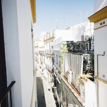 Casa De Las Golondrinas Apartment Seville