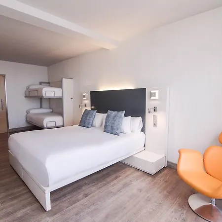 Petit Palace Canalejas 2*