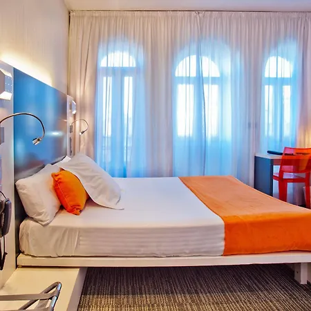 Hotel Petit Palace Canalejas 2*