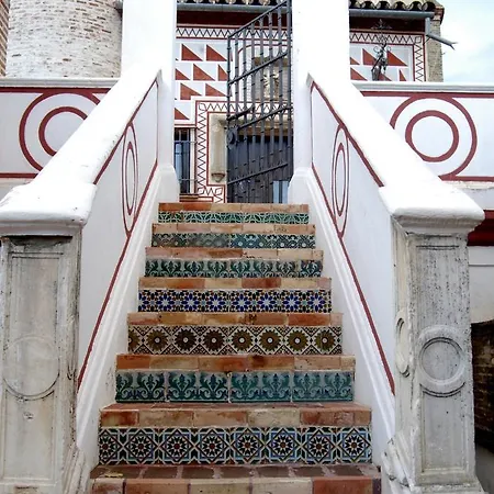 El Palacio De San Benito