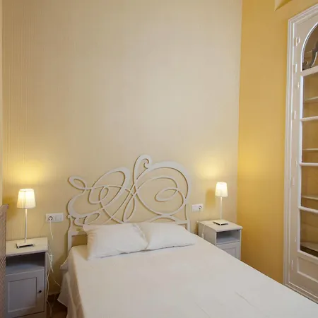 Reservaloen Puerta De La Maestranza Apartment *