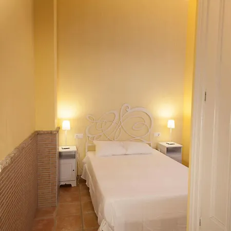 Reservaloen Puerta De La Maestranza Apartment