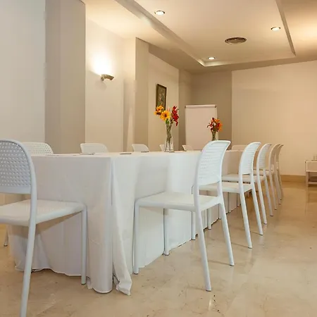 Aacr Museo 3* סביליה