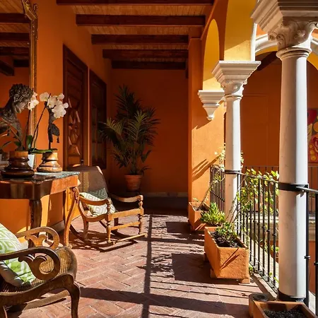 Casa Del Poeta 4*