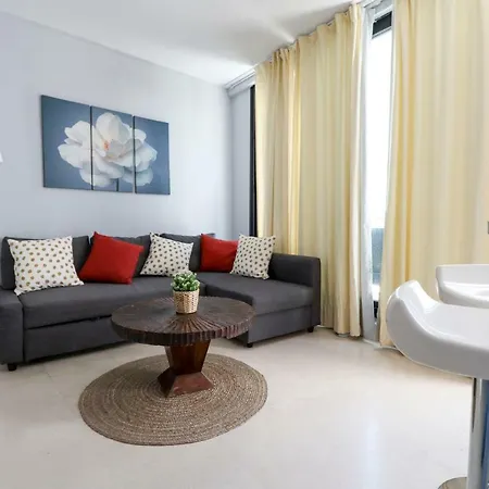 Apartment Arenal Patronas Seville