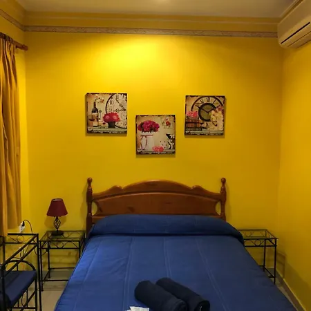 Guest house Macarena Seville