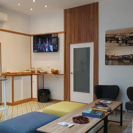 Basic Catedral Hotel