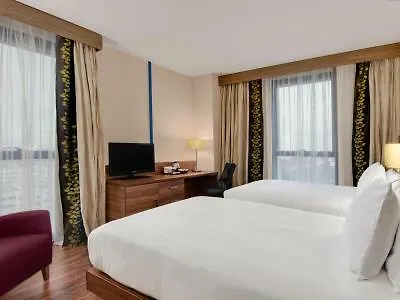 Hilton Garden Hotel 4*