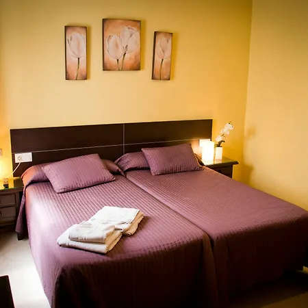 Guest house La Muralla Seville