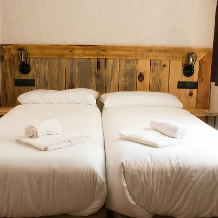 Black Swan Hostel