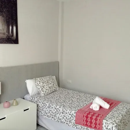 Spectacularly Updated Apartment *