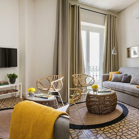 Santa Paula Pool & Luxury Seville