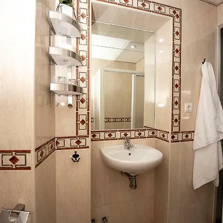 Guest house La Muralla Seville