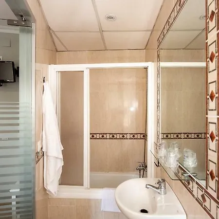 La Muralla Guest house Seville