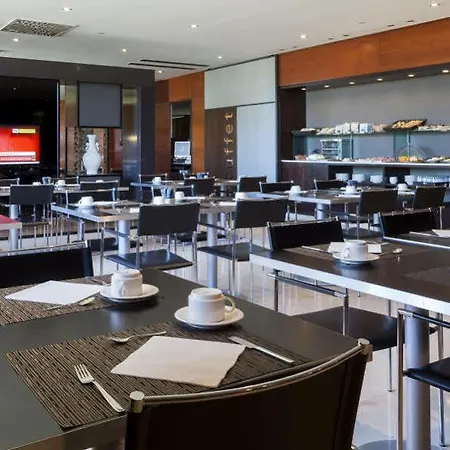 Hotel Ac Fórum By Marriott 4*