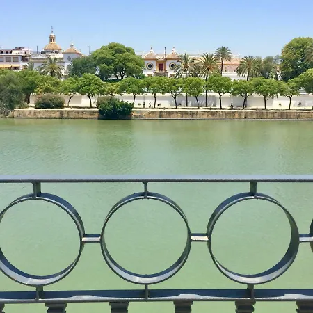 Apartamento Betis A La Orilla Del Guadalquivir & Vistas A La Giralda