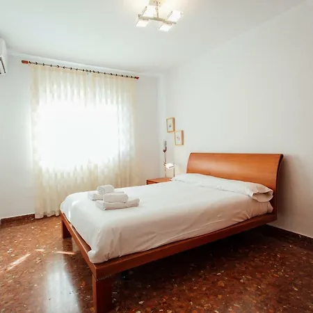 Comfortable- 2bd 1bth- Triana *