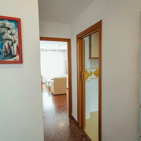 Apartment Comfortable- 2bd 1bth- Triana