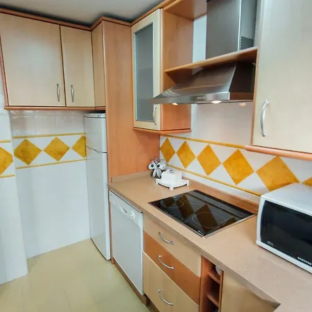 Comfortable- 2bd 1bth- Triana Apartment