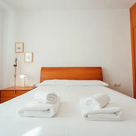 Comfortable- 2bd 1bth- Triana * Seville