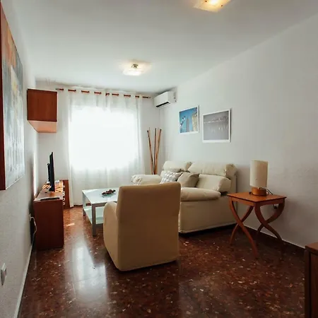 Comfortable- 2bd 1bth- Triana * Seville
