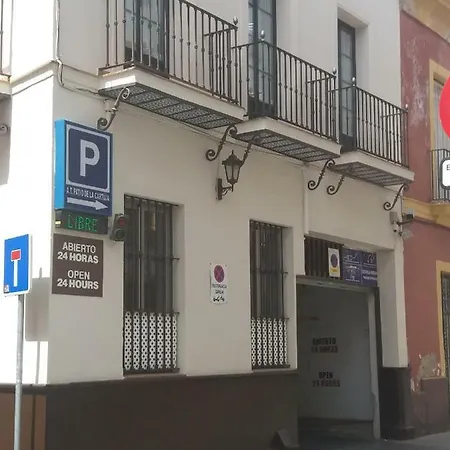 Atico Con Terraza En Alameda De Hercules * Seville