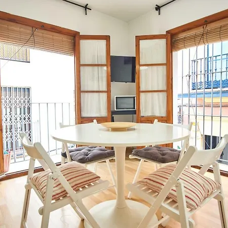 Apartamento 11 Calle Lagar Sevilla