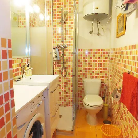 Verde, Tranquilo, 2 D, Parking Opcional Apartamento *