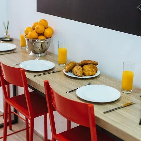 Hostly O'donnell B Center-fibre-parking Op-cless Apartment Seville