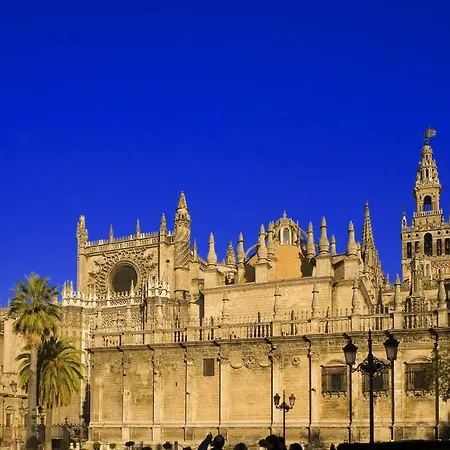 Casa De Las Golondrinas Apartment Seville