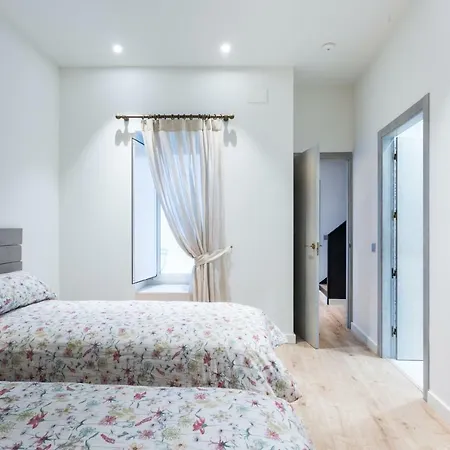 Lanza Apartment Seville